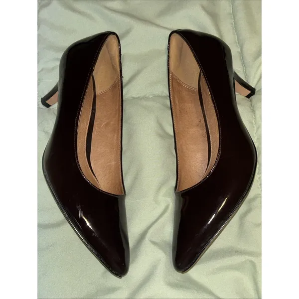 Clarks Artisan Sz 7.5 Burgundy Patent Leather Kitten Heel Pumps Pointed Toe - Image 10