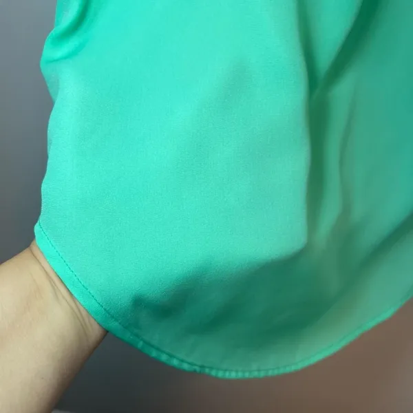 Pink Owl Sleeveless Blouse Shirt Aqua Blue Split Neck Lightweight Women's Medium - Image 4