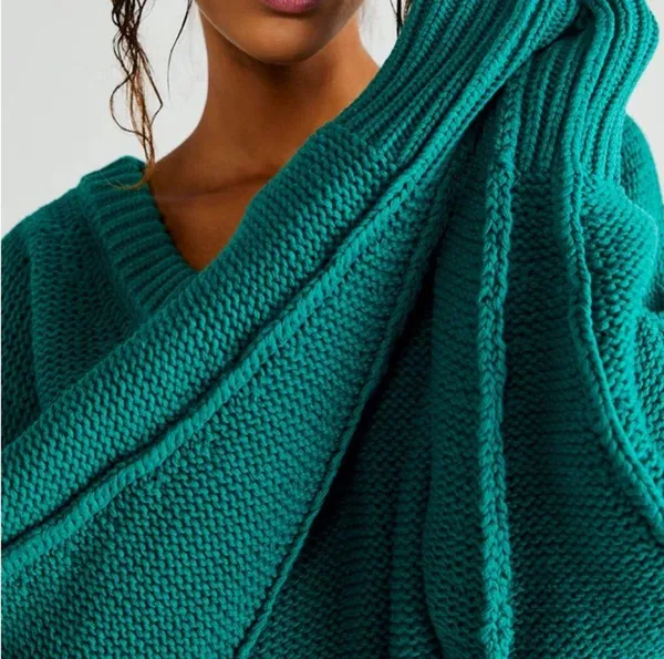 Free People Alli V Neck Sweater in Green size Small - Image 3
