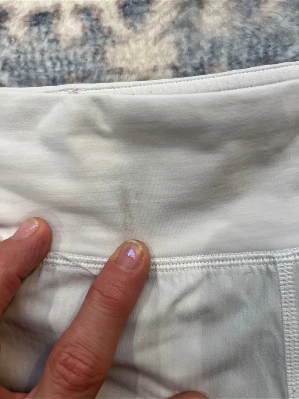 lululemon athletica White Women’s Athletic Running Shorts size 8. Light grey. - Image 4