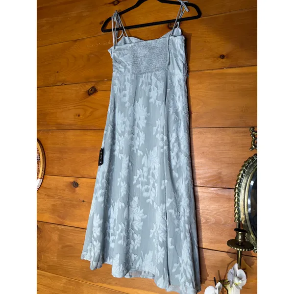 NWT Lulus Loveliest Looks Dusty Blue Floral Jacquard Tie-Strap Midi Dress Sz M - Image 7