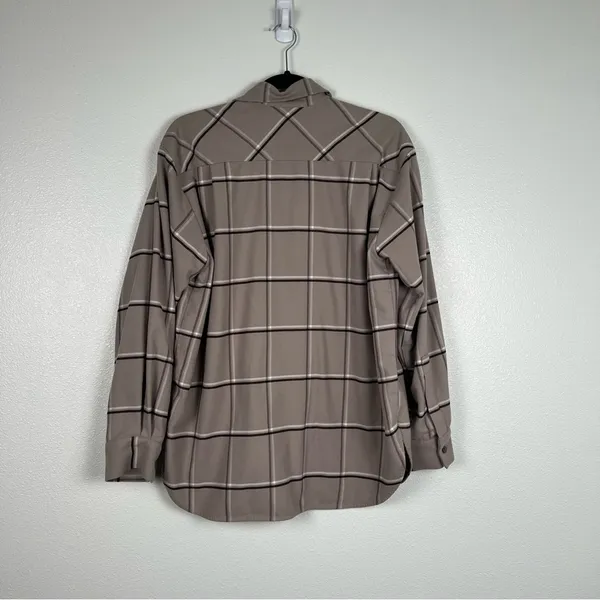 Babaton Plaid Flannel Button Up‎ - Image 8