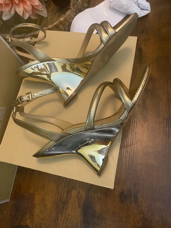 Michael Kors Nadina Wedge Leather Womens Shoes Size 6 - Image 5