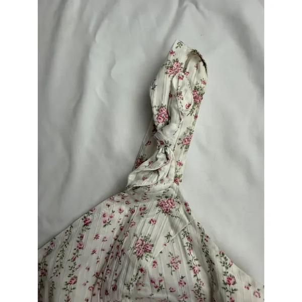 Dreamy Barn Floral Cami Top Pink White Rosebud‎ Smocked Back Knot Straps Medium - Image 4