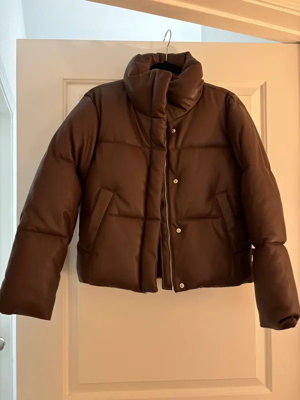 Levi’s Faux Leather Puffer - Image 4