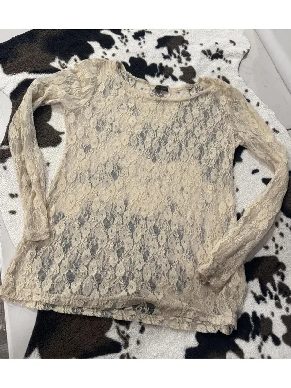 Women's ivory lace blouse, Love by Love brand, size L - Image 2