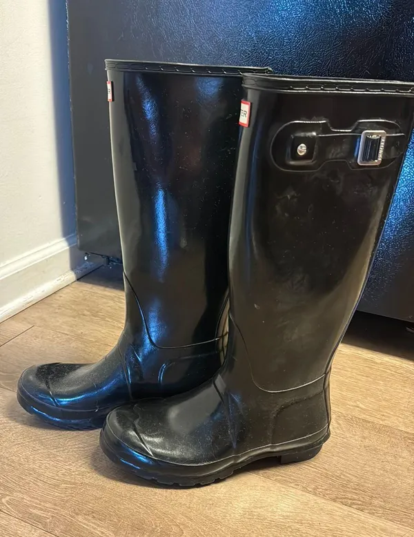 Hunter Black Boots - Image 2