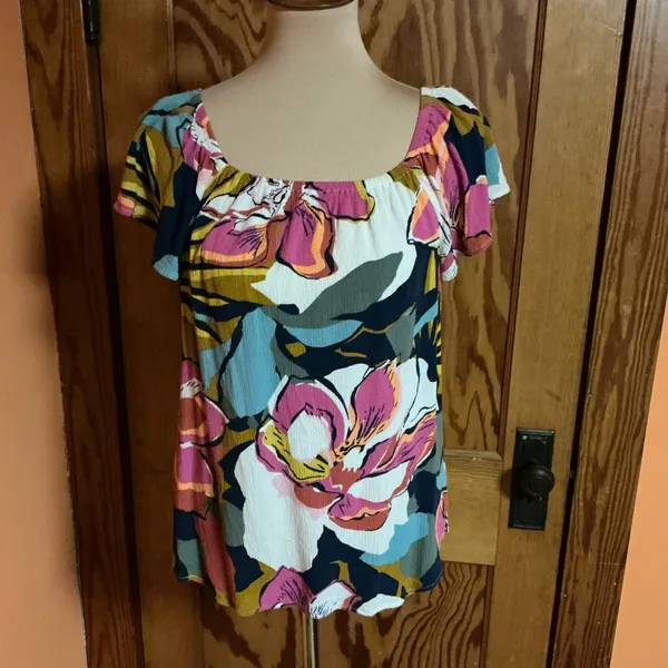 MB Bright Tropical Flowers Blouse Size M - Image 8