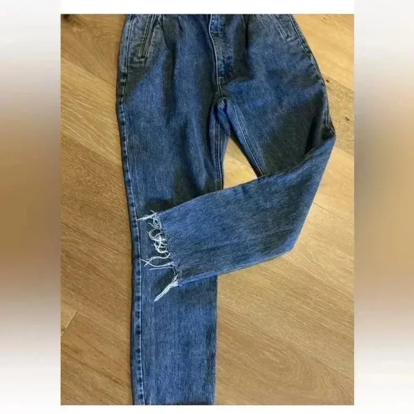 Abercrombie & Fitch‎ Ultra High Rise Mom Jeans women’s Size 27 - Image 2