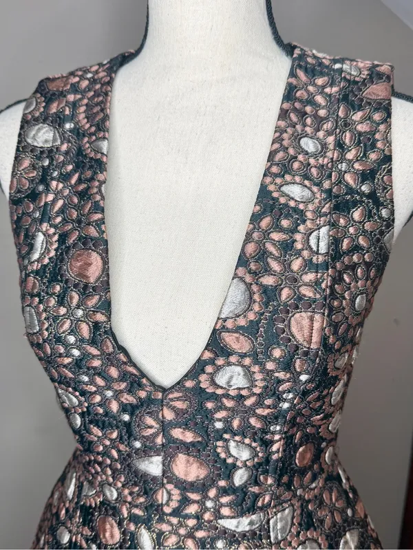 Alice & Olivia Pacey Low V-Neck Metallic Brocade Jacquard Lantern Mini Dress 2 - Image 5