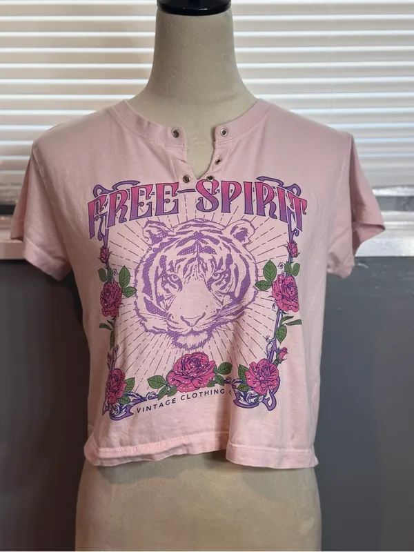 Free Spirit Pink Tiger Graphic Crop Top - Women - Image 4