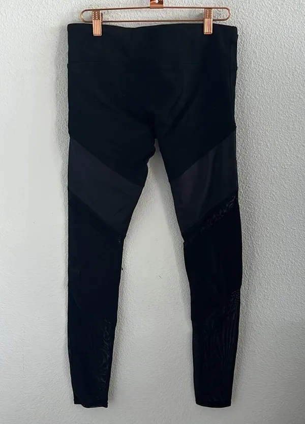 Alo Moto Style Active Legging Mesh Detailing Black Small - Image 2