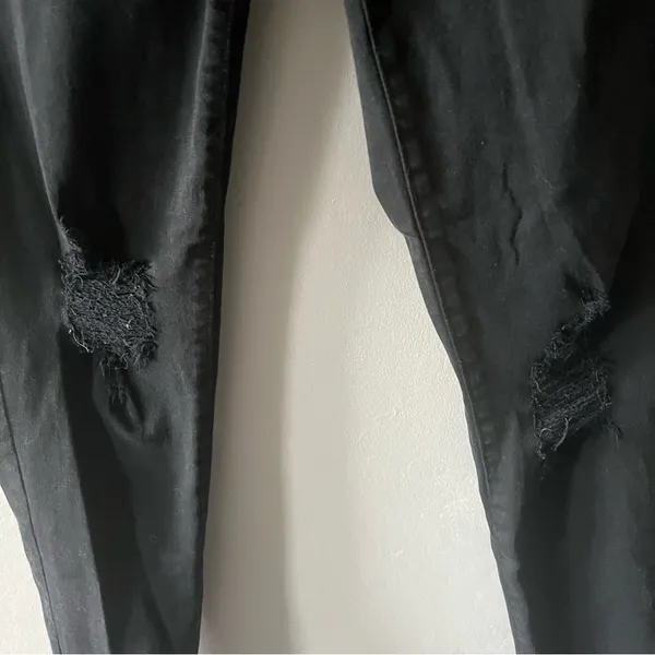 Super Stretch Distressed Black Jeggings Size 6 - Image 3