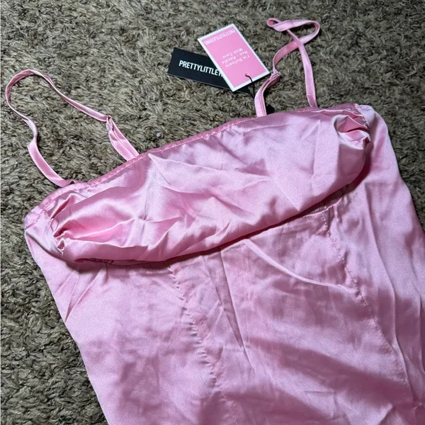 Pretty Little Thing Mini Dress - Image 4