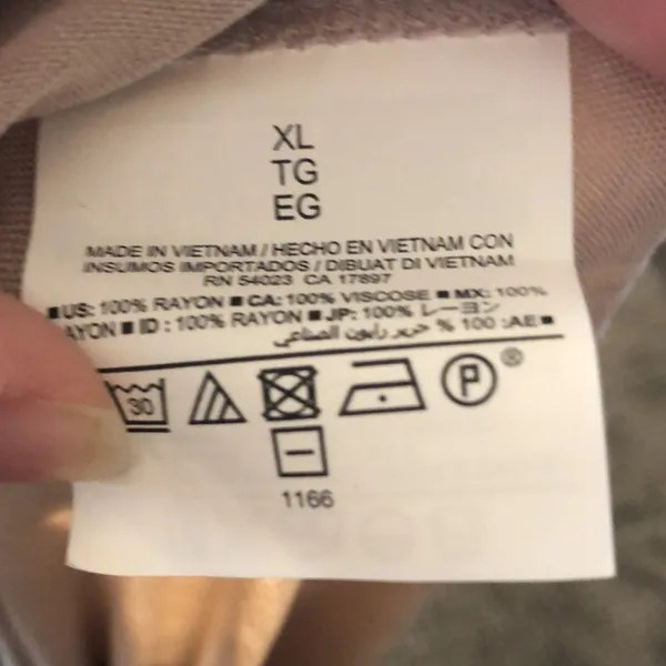 🎉 4 for $20 Old Navy Tank, size XL - Image 4