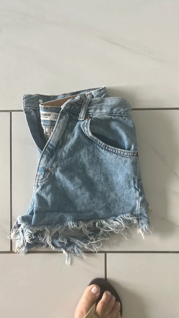 Pull&bear jean shorts - Image 3