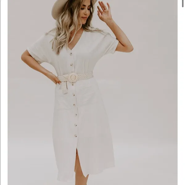 ✨HP✨Bridget Belted Dress✨ White Size L - Image 3
