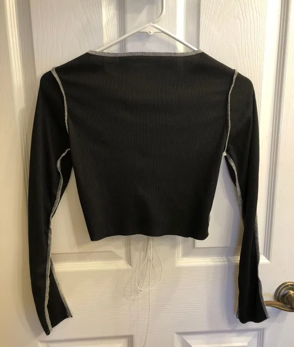 Rock n rags Cropped Black Lace Up Crop Top - Image 3