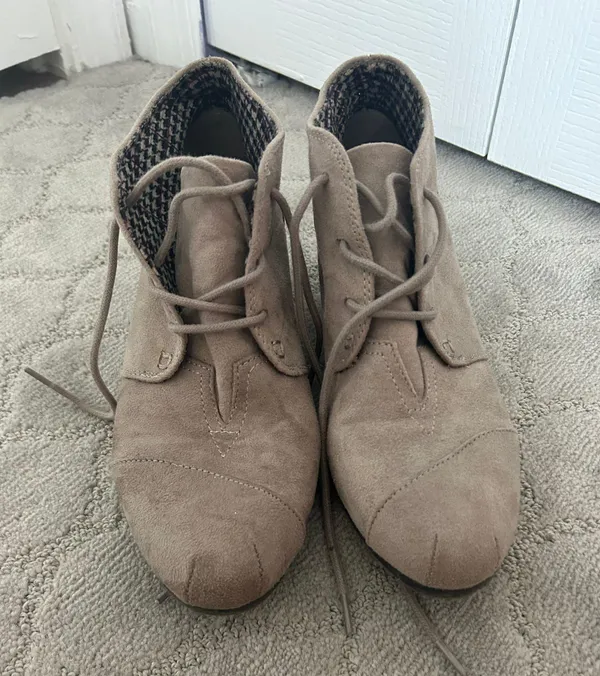 Mini Bootie Wedges Gray Size 8.5 - Image 3