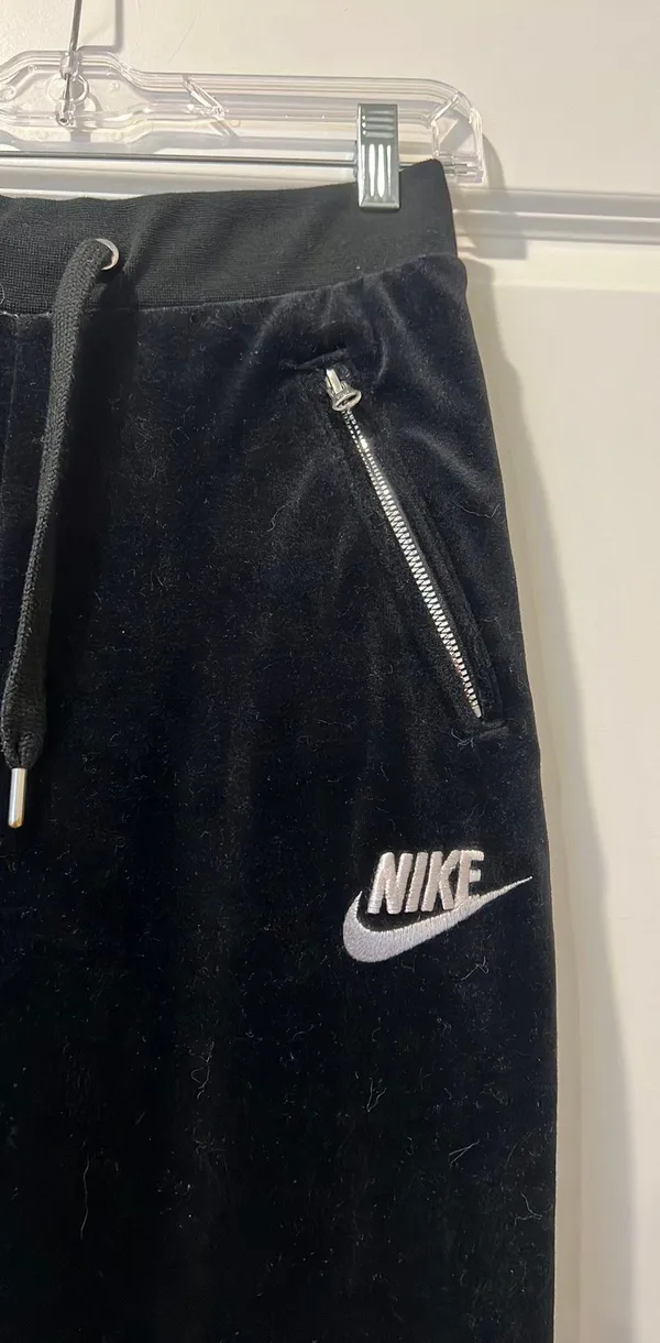 Nike Velvet Sweatpants - Image 2