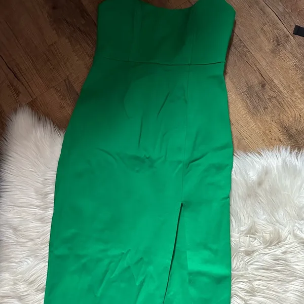SUPERDOWN Ryleigh Strapless Maxi Dress In Green - Image 7