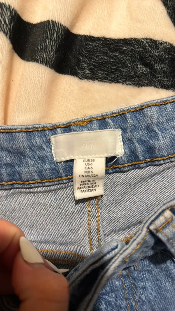 H&M Jeans - Image 2