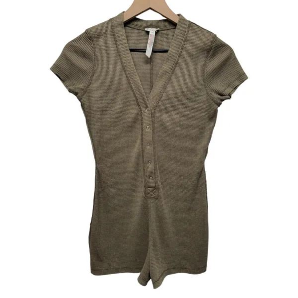 Free People Early Night Waffle Knit Romper Army‎ Green XS Coastal Beach Boho - Image 3