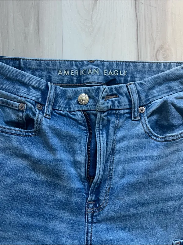 American Eagle Jeans size 6L - Image 4