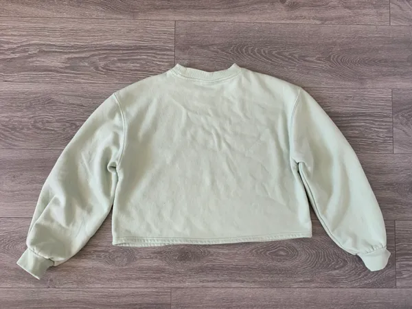Universal Thread Crop Green Crewneck Sweatshirt  - Image 8