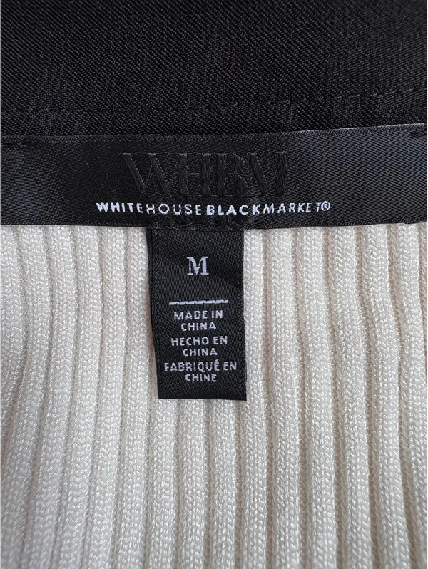 White House Black Market Women's Medium Ribbed Button-Up Shirt with Black Collar - Image 6