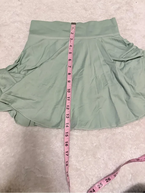 OQQ medium Women's green High-Waisted Flared Athletic Skort - Image 3