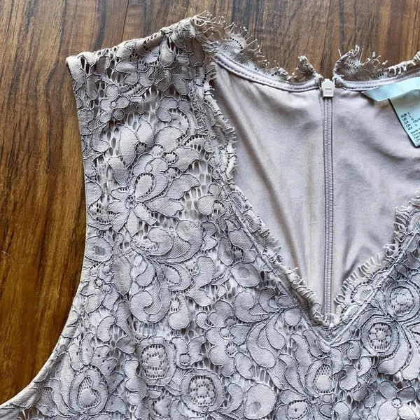 H & M lined lace dress size‎ large - Image 3