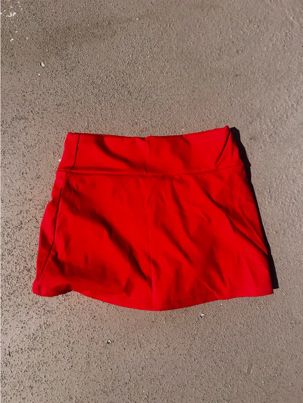 Red athletic skirt built in shorts - Image 2