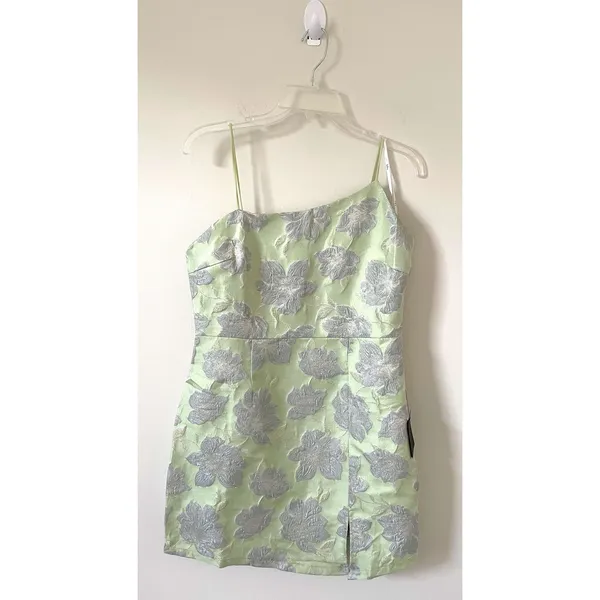 Lulu's Asymmetrical Formal Bodycon Mini Dress Light Green Silver Size Large NEW - Image 5