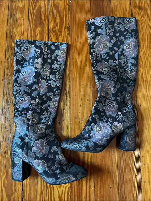 Kenneth Cole Reaction Black Floral Jacquard Knee-High Block Heel Boots - Image 7