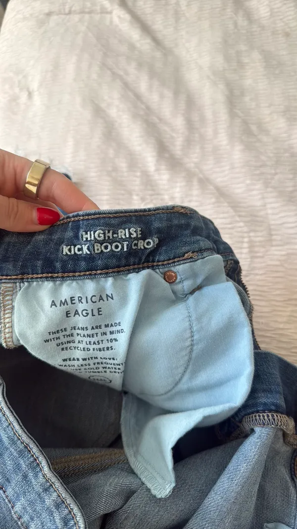 American Eagle Jeans - Image 4