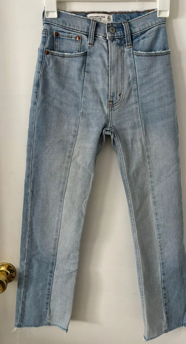 Abercrombie Jeans Ultra High-Rise - Image 3