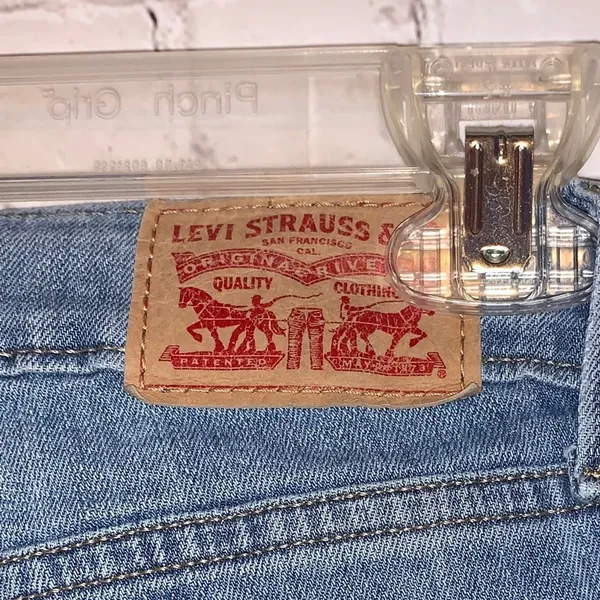 Levi’s 535 Super Skinny‎ Distressed Denim Jeans - Image 8