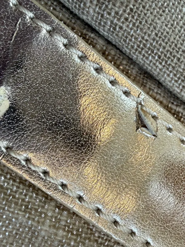 White House Black Market Beige Linen Shoulder Bag with Silver Trim - Image 10