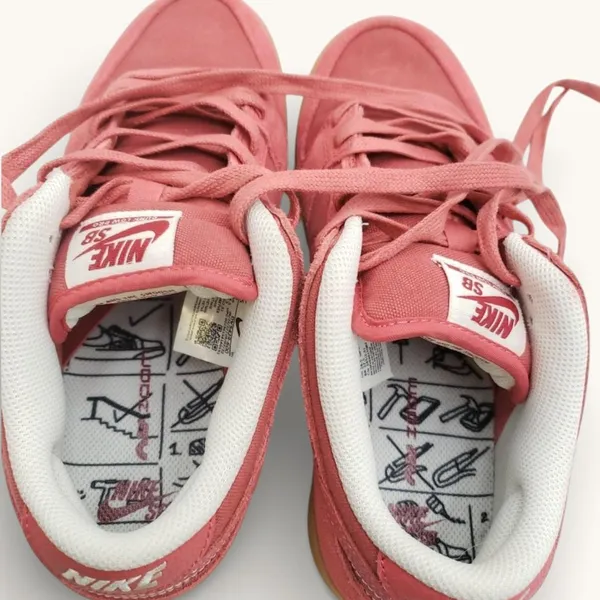 Nike SB Dunk Low Adobe Womens 6.5 Mens 5 Red Gum‎ Skate Shoes DV5429-600 - Image 6