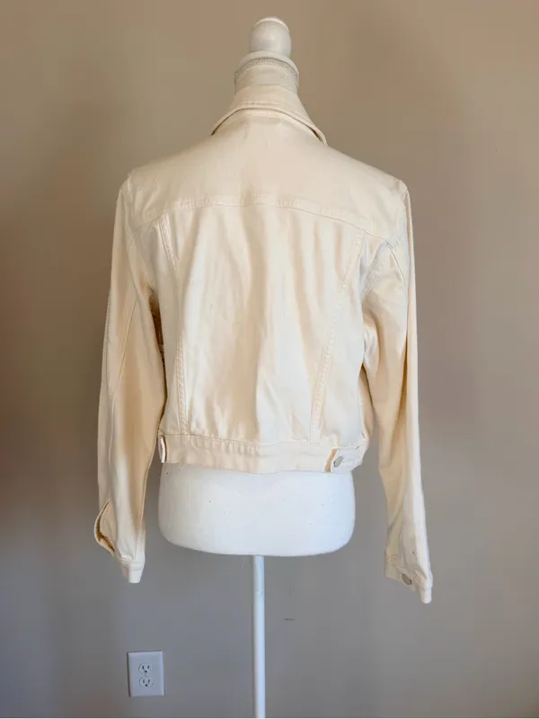 NWT Good American Soft Denim Jacket in Cloud White size medium - Image 6