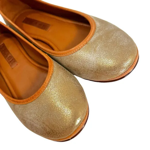 Trask Piper Gold Metallic Brush Off Natural Vachetta Leather Flats - Image 4