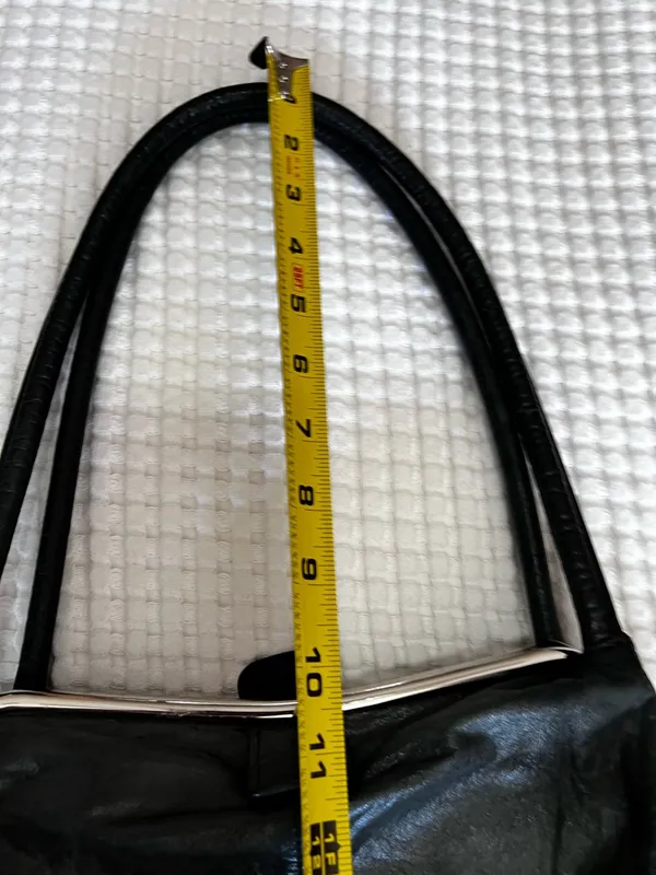 HOBO Black Leather Handbag Slouchy Soft Leather - Image 5