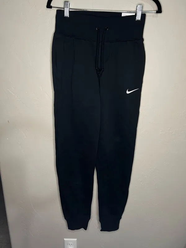 Nike NWT Black Standard‎ Fit High Rise Joggers - Image 4