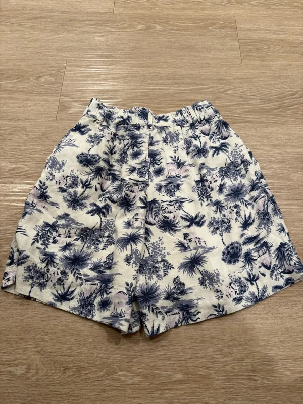 Abercrombie & Fitch Women’s Tropical Linen Blend Tailored Shorts - Image 5