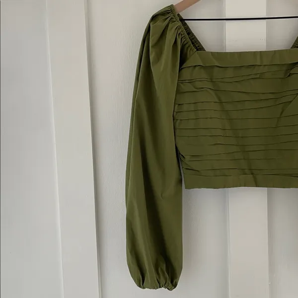 ABERCROMBIE & FITCH Puff Sleeve Pleated Bodice Ruched Crop Top in Green Size M - Image 9