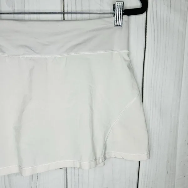 Lululemon Circuit Breaker Skirt Women’s Size 6 Regular Pleated Skort Pale Gray - Image 3
