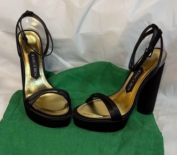 Jessica Rich Noir Black Platform Heels with dust bag size 37. - Image 6