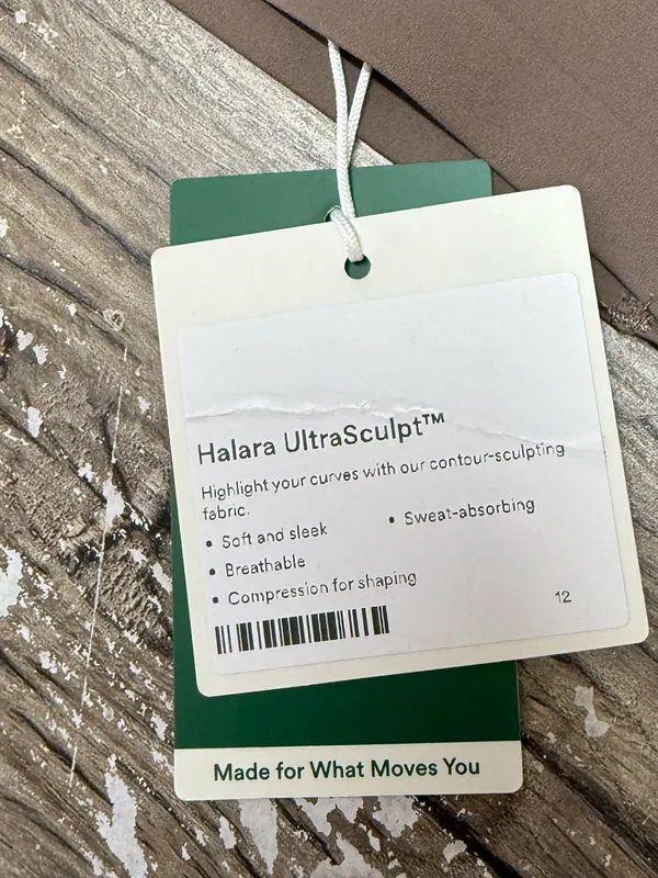 Halara UltraSculpt™ High Waisted Butt Lifting Tummy Control Pocket size small - Image 3