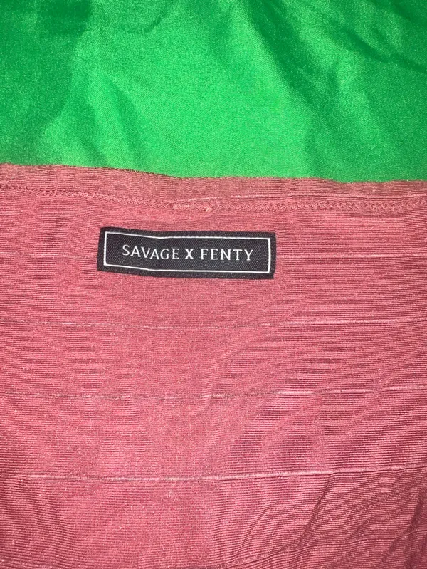 NWT Savage X Fenty Rust Off-Shoulder Ruched Long-Sleeve Crop Top size XS - Image 5